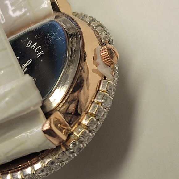 Womens Crystal Fashion Watch with Brown Band - NEW WITH TAGS - Picture 14 of 16